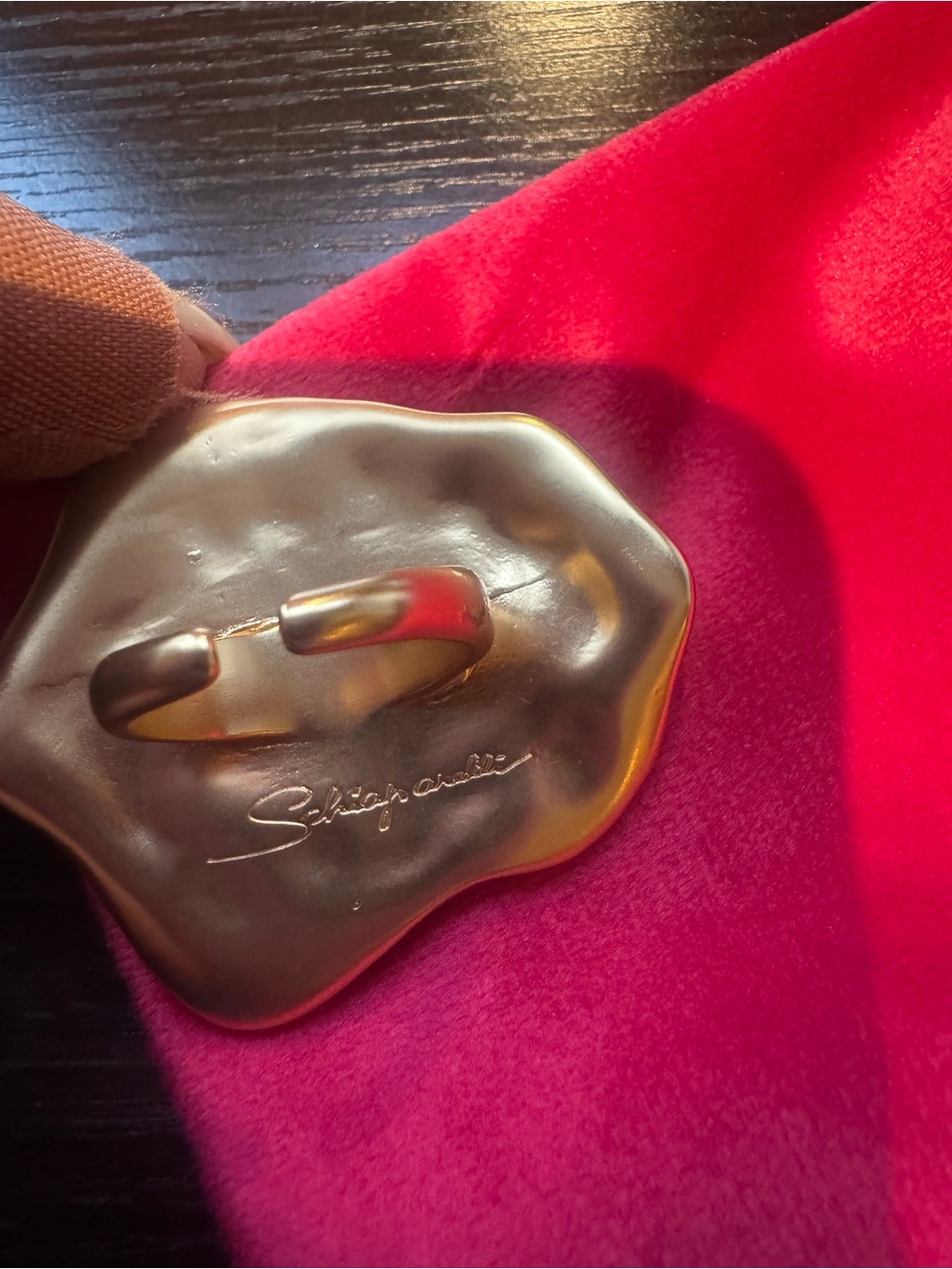 Schiaparelli gold tone Eye Statement Ring with Blue Center adjustable - Picture 4 of 12